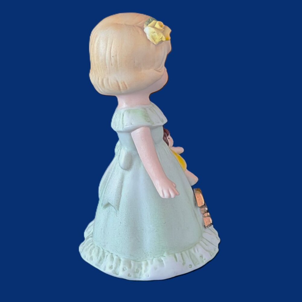 1981 Vintage Enesco Growing Up Birthday Girls Age 3 Figurine Blonde Green Dress - Picture 2 of 5